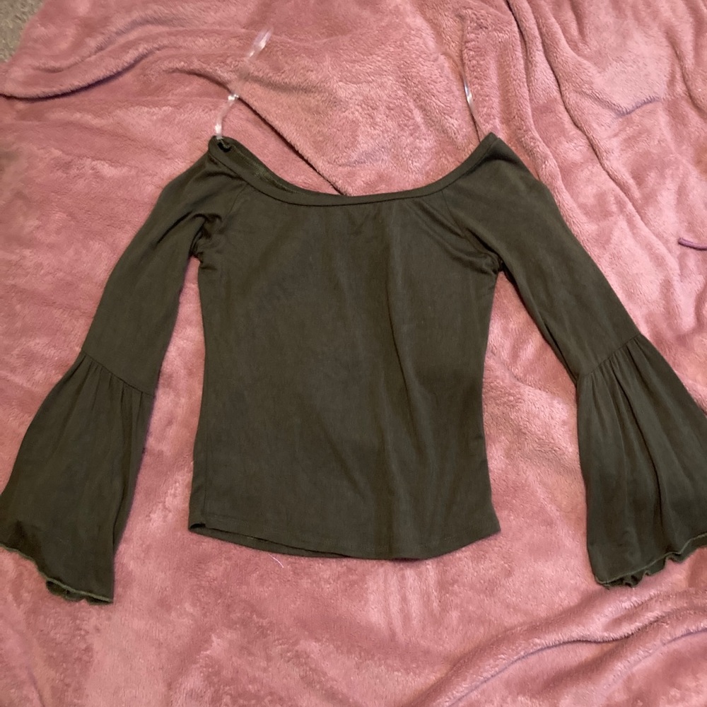 Olive green cropped belle sleeve top